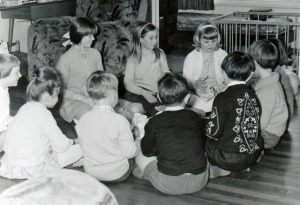 Birthday party S L 1969 sitting down game c